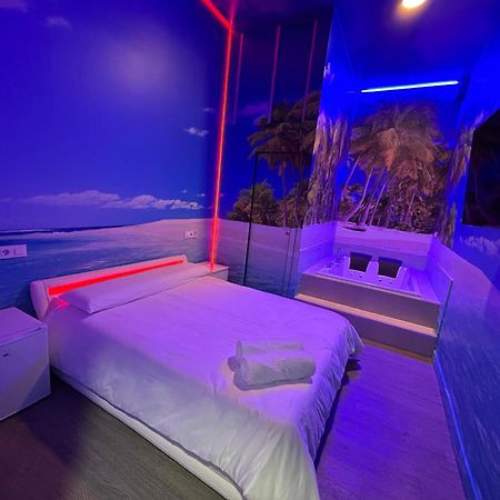 Habitacion Con Jacuzzi Y Bano Privado Madrid Exteriör bild